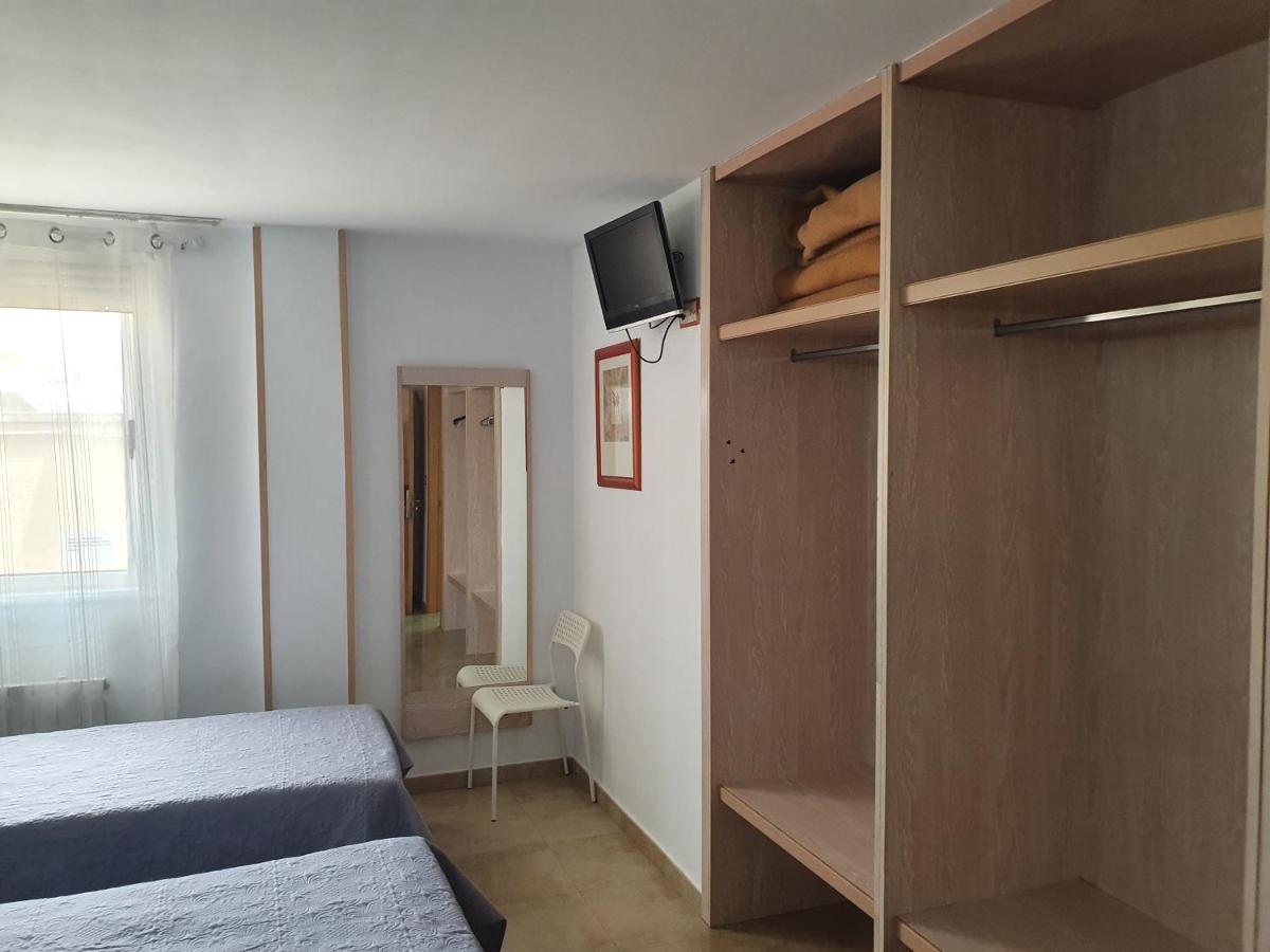 Hostal Fronton Алкобендас Екстериор снимка