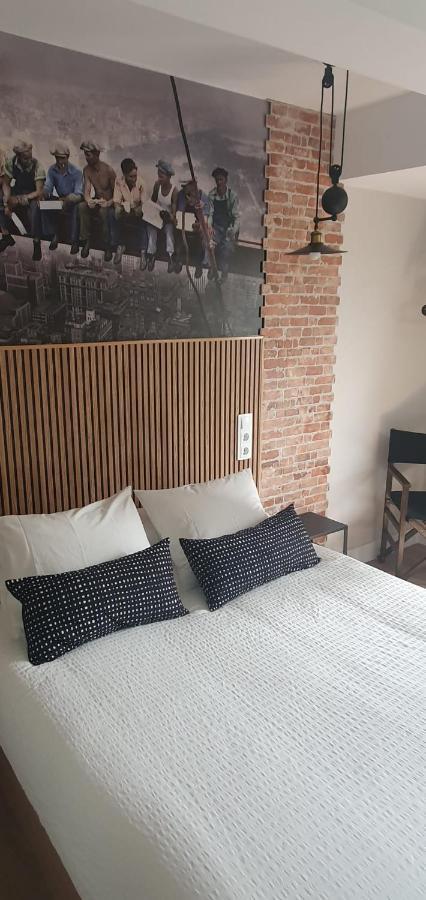 Hostal Fronton Алкобендас Екстериор снимка