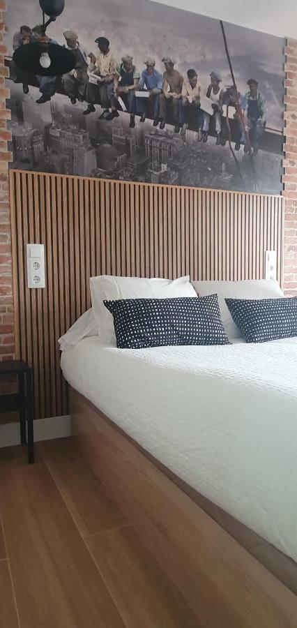 Hostal Fronton Алкобендас Екстериор снимка