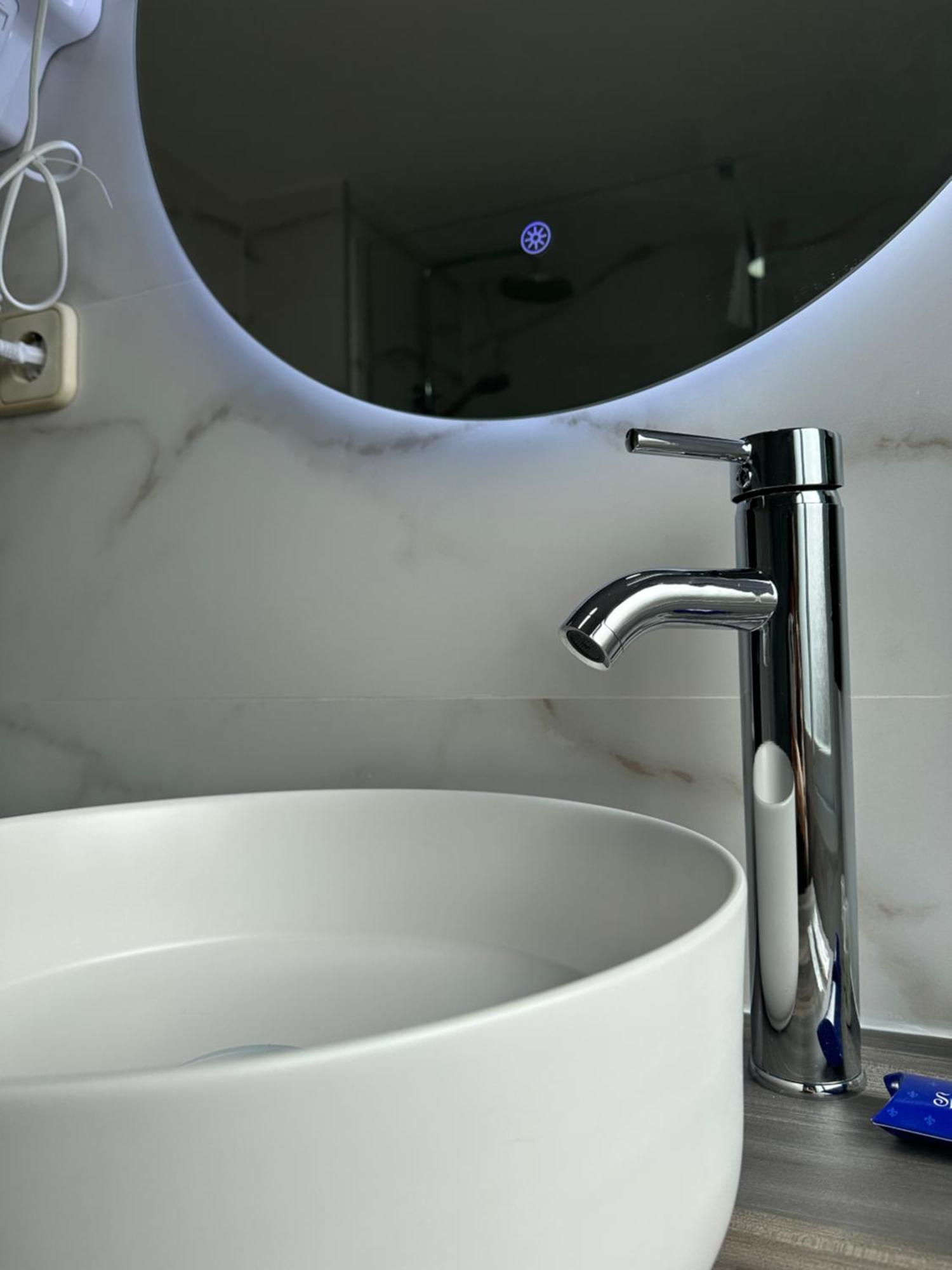 Hostal Fronton Алкобендас Екстериор снимка