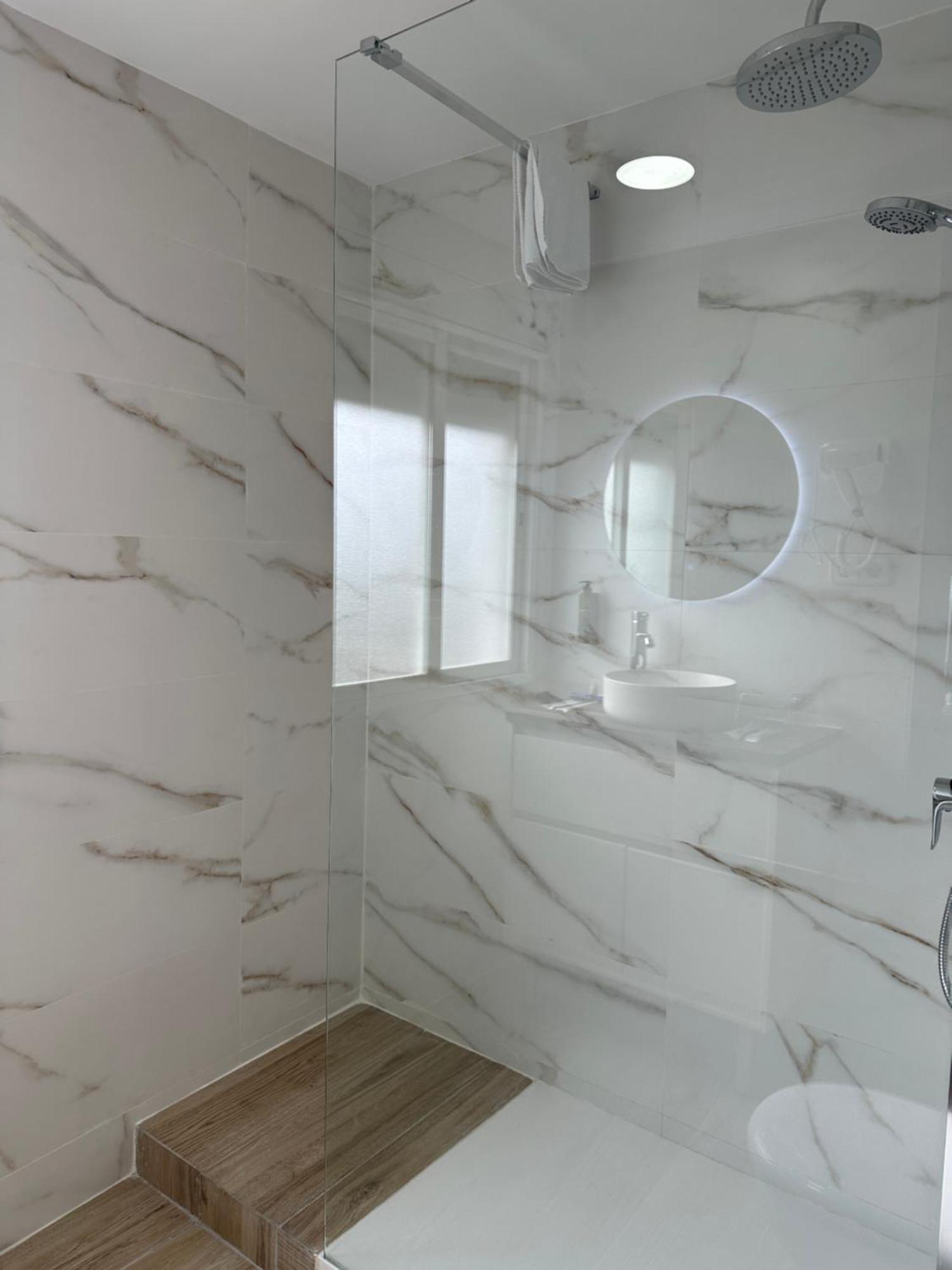 Hostal Fronton Алкобендас Екстериор снимка