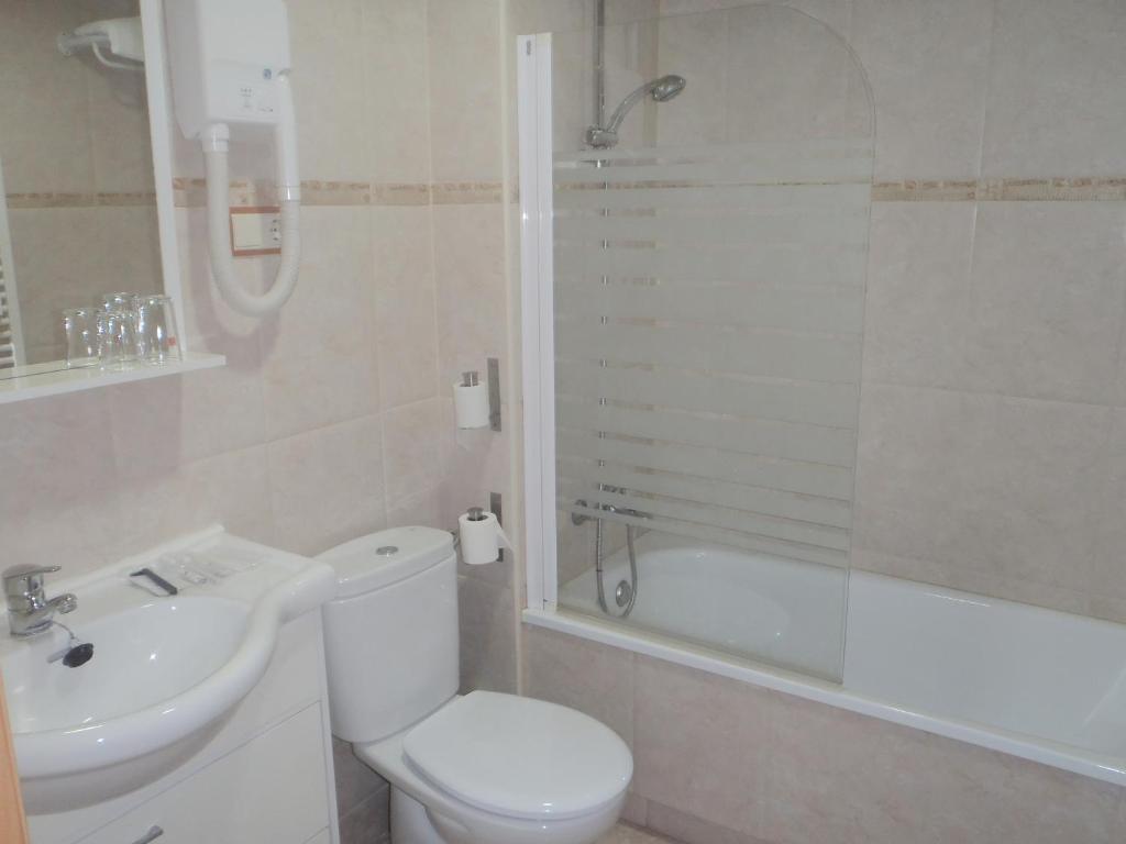 Hostal Fronton Алкобендас Стая снимка